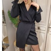 La petite robe noire vraiment trop canon qui vous sublimera pour le 31🎉🌟🖤
En mag ou sur le www.ding2fring.fr 😍
#outfit #outfitoftheday #styleoftheday #robe #reveillon #look #instalike #instastyle #mode #ding2fring